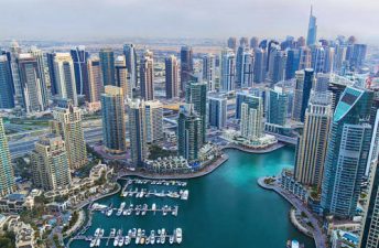 صناعة العقارات في الإمارات العربية المتحدة تمضي قدمًا بشكل شفاف