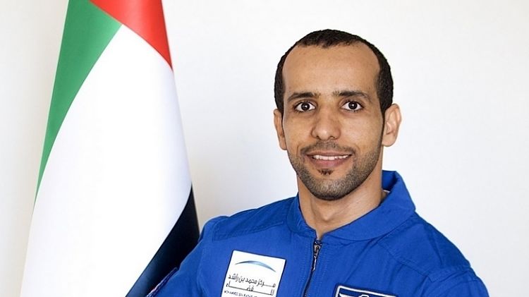 Al Mansoori, first Emirati astronaut, is going to give an introductory tour in Arabic