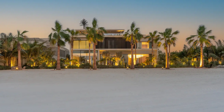 World-Class Beachfront Mansion on Jumeirah Bay Island