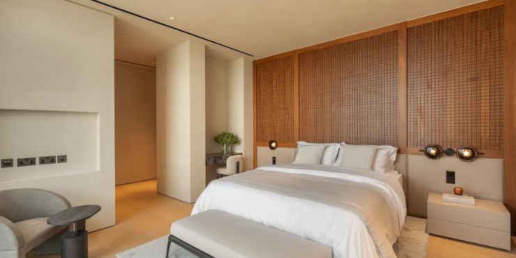 World-Class Beachfront Mansion on Jumeirah Bay Island