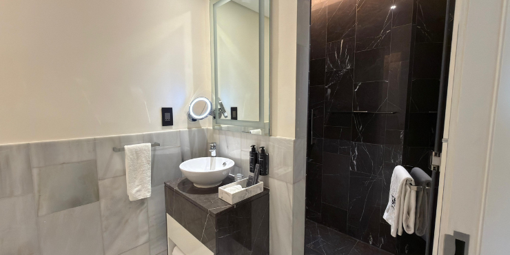 Palm Jumeirah Hotel Apartments for Sale
