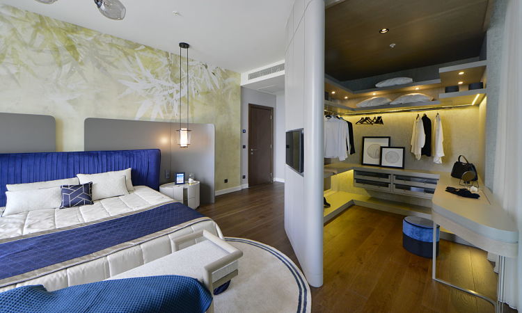 Skyland Residence - Luxurious Bedroom
