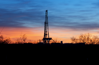 UAE warns US shale companies to pump more oil
