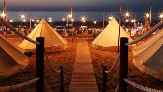 Go Camping and Celebrate the National Day in Deserts