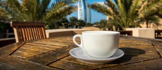 خودتان را به یک فنجان قهوه در کافه ‌های دبی مهمان کنید
