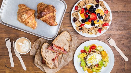 33 Must-Try Places to Have Breakfast in Dubai with every budget!