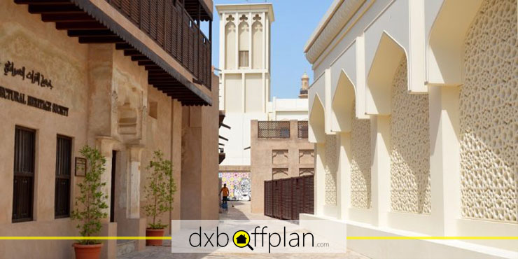 Freely Wandering through the Al Fahidi Historic District in Dubai