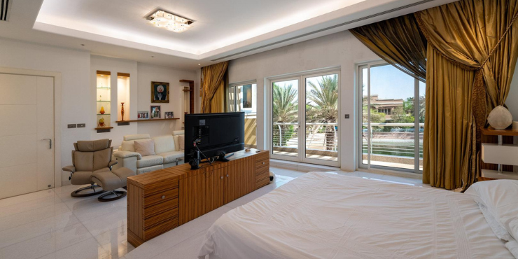 7 Bedroom Villa in Emirates Hills, Dubai