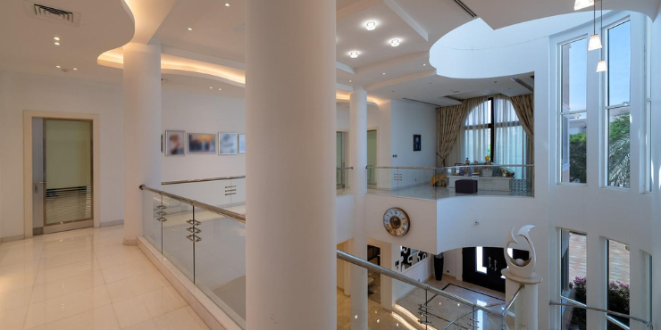 7 Bedroom Villa in Emirates Hills, Dubai