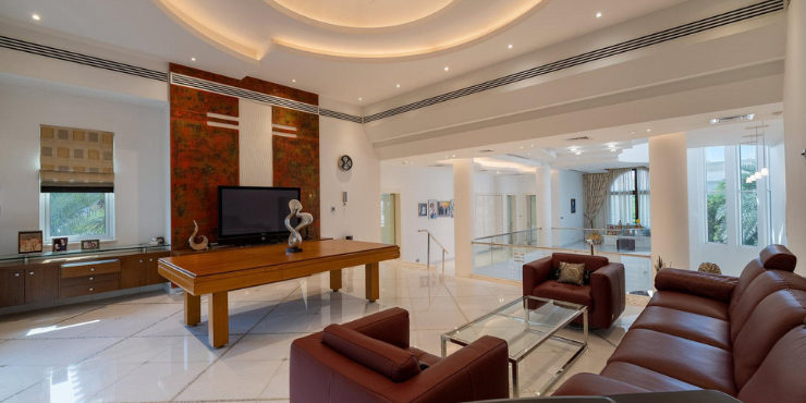7 Bedroom Villa in Emirates Hills, Dubai