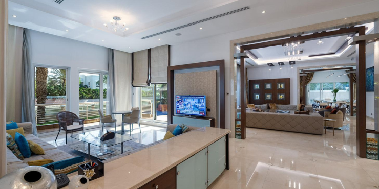 7 Bedroom Villa in Emirates Hills, Dubai