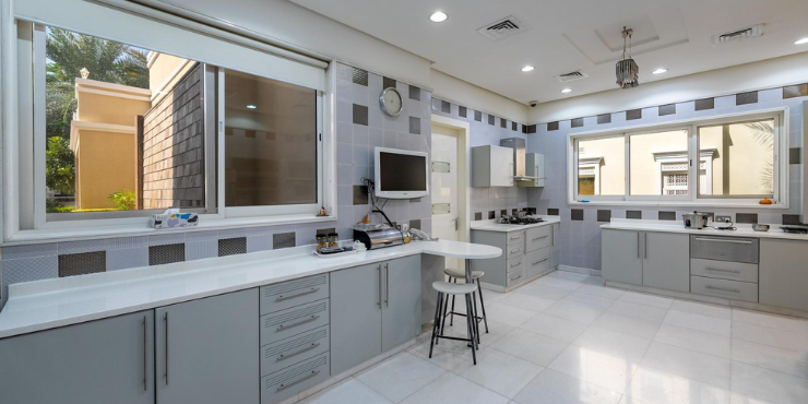 7 Bedroom Villa in Emirates Hills, Dubai
