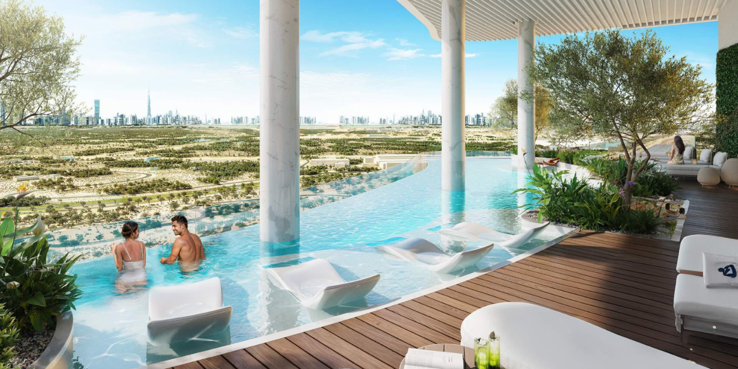 Laguna Residence: Infinity pool surrounded by palm trees.