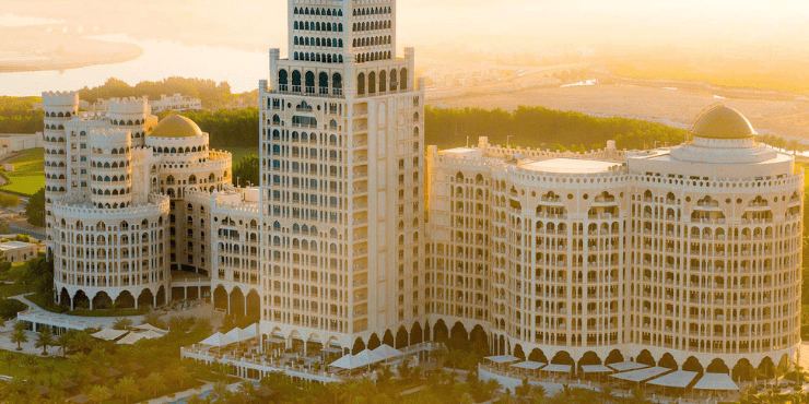 Waldorf Astoria Residences: Views of Al Hamra Golf Club.