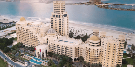 Waldorf Astoria Residences: Iconic clock with Bedouin inscriptions.