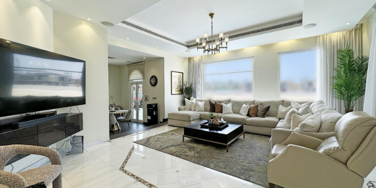 Palm Jumeirah Villa for Sale | Signature Gallery View with Full Atlantis View | AED 60M