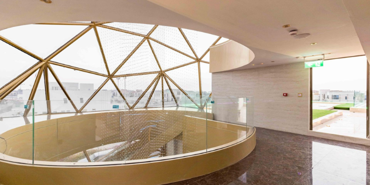 Own a Spectacular 8BR Luxury Villa in Pearl Jumeirah