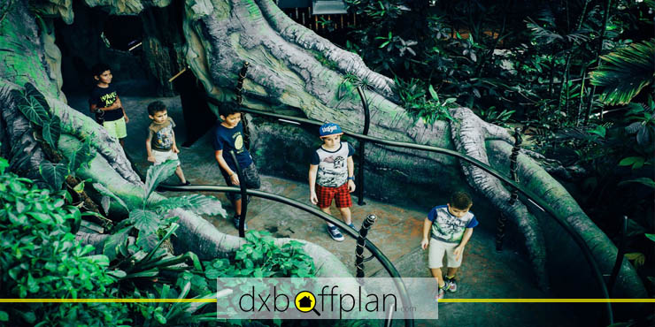 تونل زیرزمینی و نمایشهای تعاملی با بازدیدکنندگان