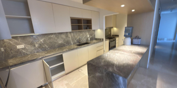 4BR+Maid’s Penthouse in Creek Rise – Tower 2