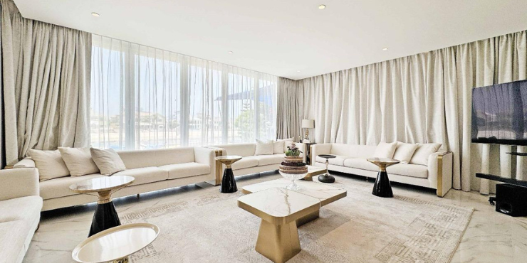Palm Jumeirah Garden Home Villa for Sale | Fully Upgraded Beachfront Villa | AED 42,000,000