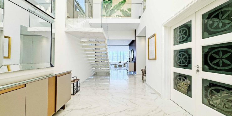 Palm Jumeirah Garden Home Villa for Sale | Fully Upgraded Beachfront Villa | AED 42,000,000