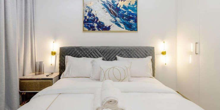 3-Bedroom Apartment in Downtown Views II – Tower 3