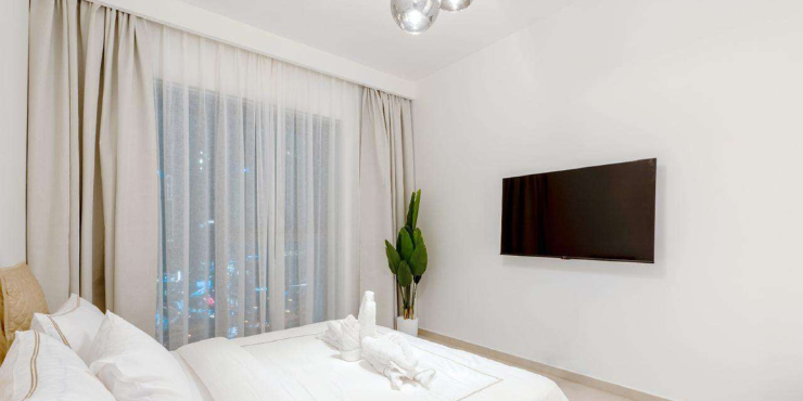 3-Bedroom Apartment in Downtown Views II – Tower 3