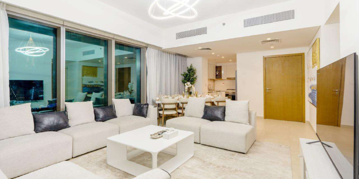 3-Bedroom Apartment in Downtown Views II – Tower 3