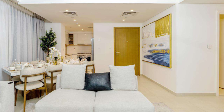 3-Bedroom Apartment in Downtown Views II – Tower 3