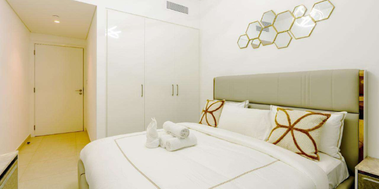 3-Bedroom Apartment in Downtown Views II – Tower 3