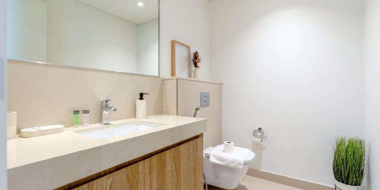 3-Bedroom Apartment in Downtown Views II – Tower 3