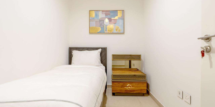 3-Bedroom Apartment in Downtown Views II – Tower 3