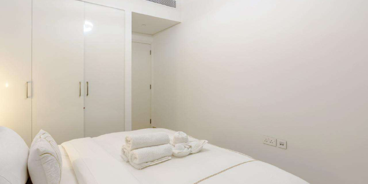 3-Bedroom Apartment in Downtown Views II – Tower 3