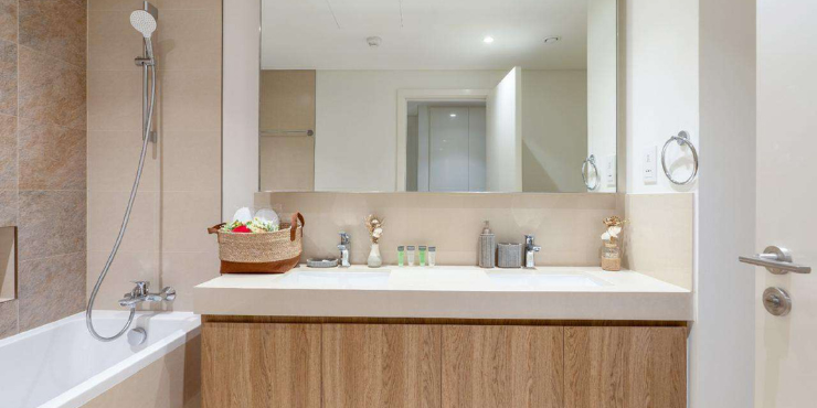 3-Bedroom Apartment in Downtown Views II – Tower 3