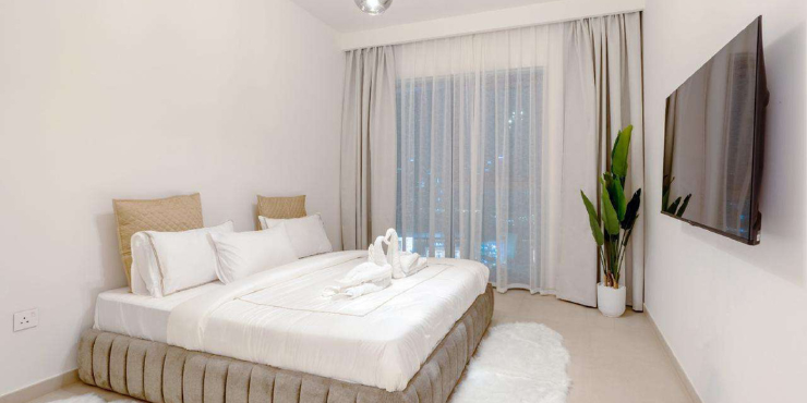 3-Bedroom Apartment in Downtown Views II – Tower 3