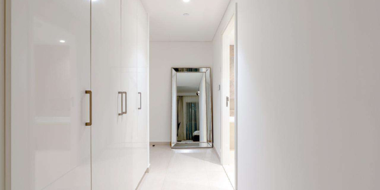 3-Bedroom Apartment in Downtown Views II – Tower 3