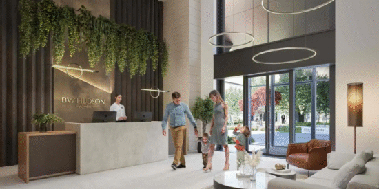 بي دبليو هدسون على واجهة بلغراد البحرية، صربيا