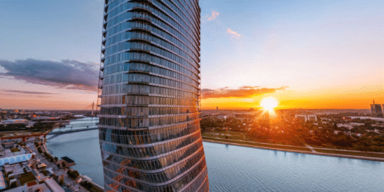 شقق سانت ريجيس على واجهة بلغراد البحرية، صربيا