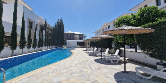 فلل إميرالد هايتس في تيرسيفانو، لارنكا